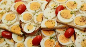 ¿Cuántos huevos puedes comer a la semana sin subir el colesterol? La respuesta de la ciencia